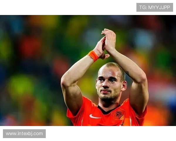 斯内德：三冠王群聊里的齐沃祝贺时刻